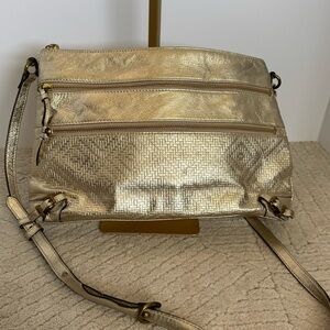 ELLIOT LUCCA GOLD METALLIC Leather Crossbody Clutch Bag